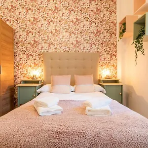  Apartment Tuguest Plaza Pescaderia - Catedral